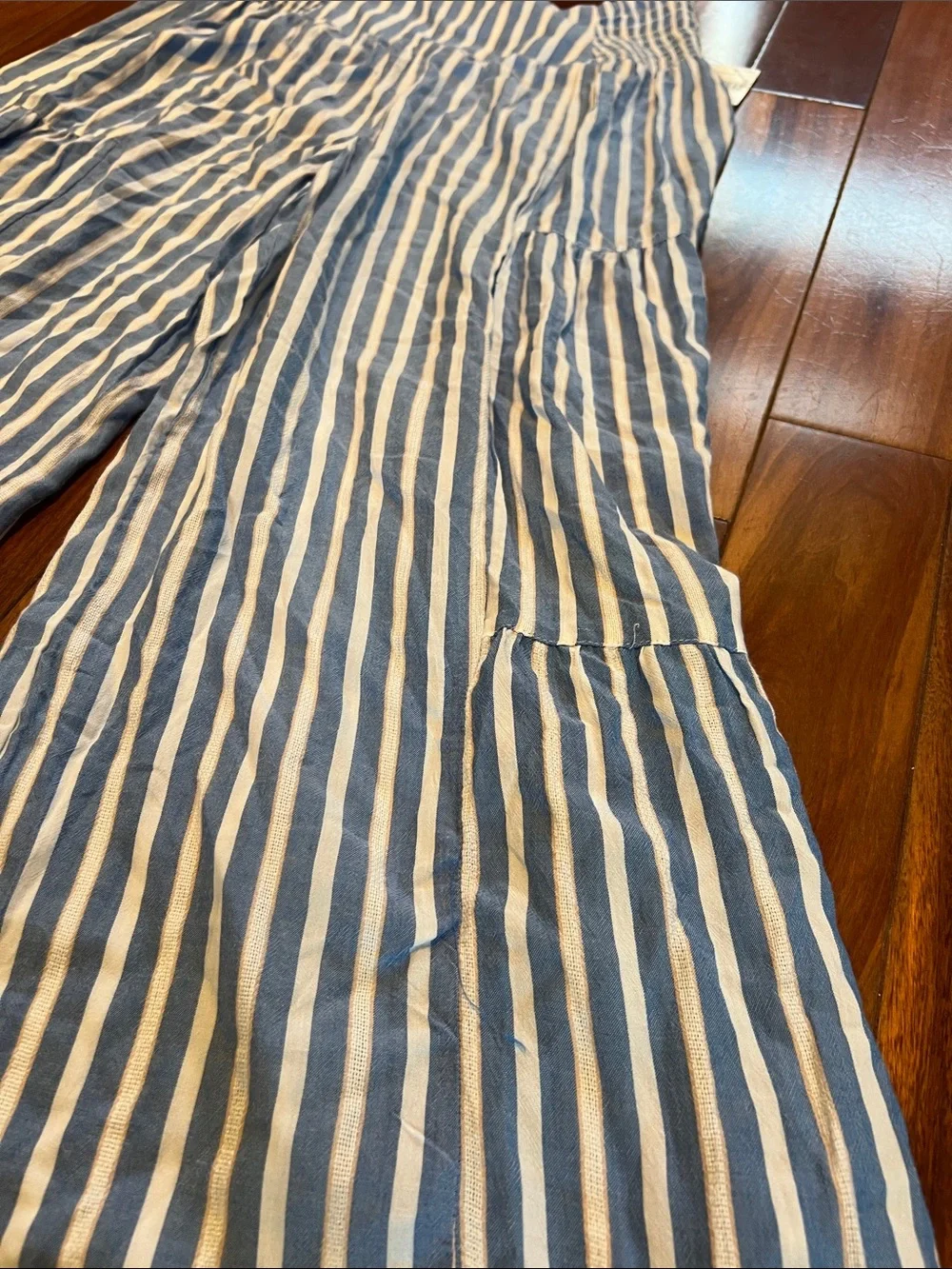 Angie Blue and White Striped Wide-Leg Cropped Pants new with tags - Picture 6 of 14